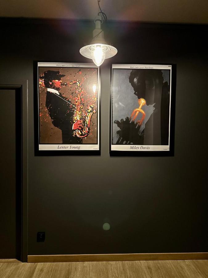 Jazz Apartament Czestochowa Centrum 2-Bedroom Eksteriør billede